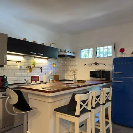 Апартаменты Fleurs Cap D'antibes Антиб