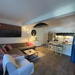 Апартаменти Fleurs Cap D'antibes