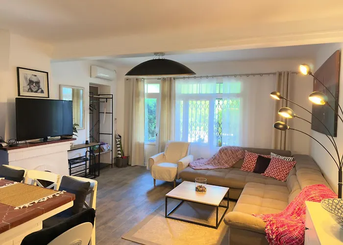 Fleurs Cap D'antibes * Αντίμπ